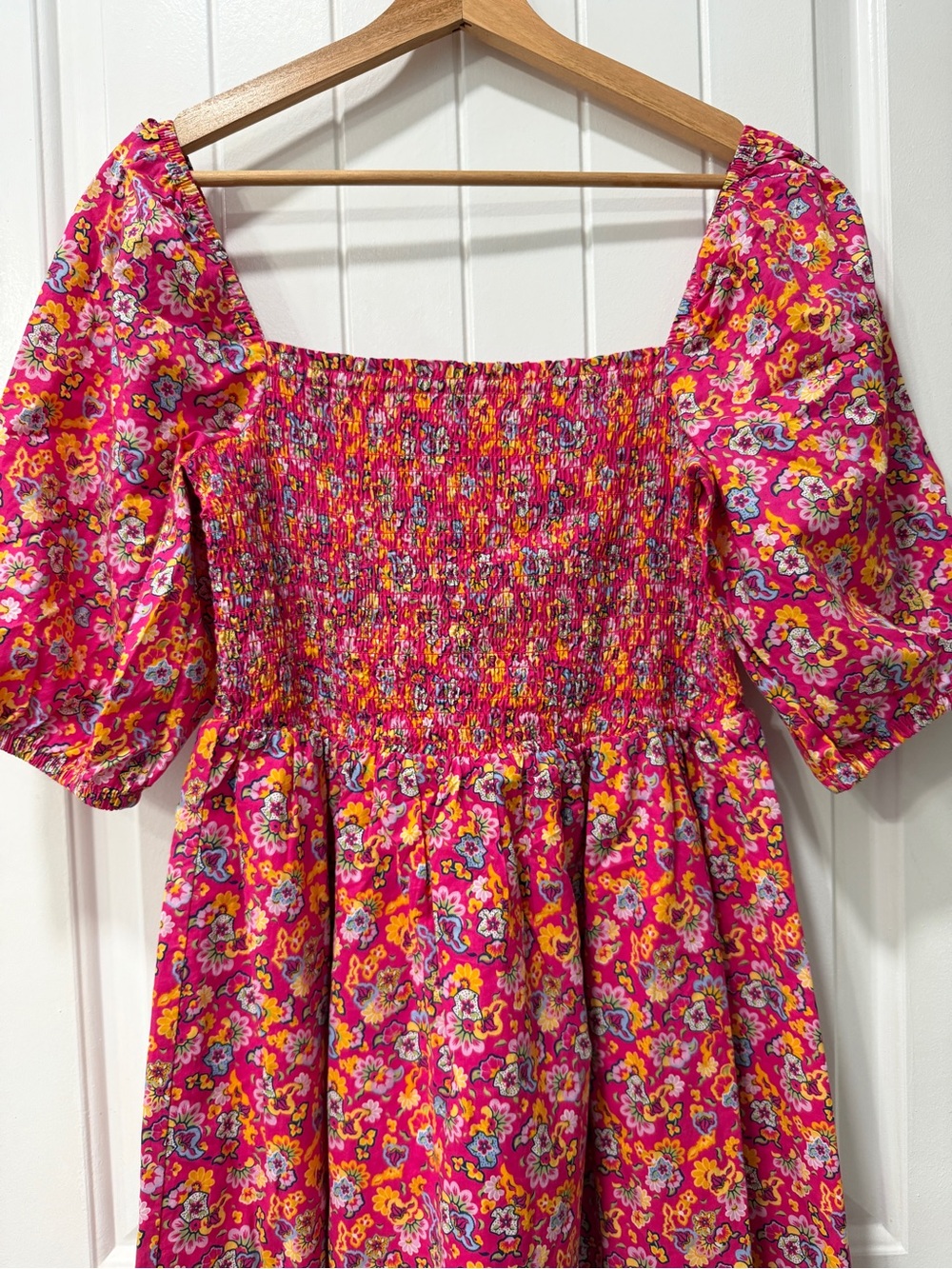 House of Harlow 1960 Pink Floral Smocked Top Dress - Picture 4 of 10